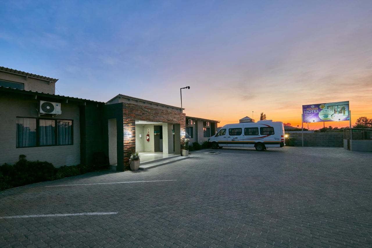 Phudzi Hotel Letlhakane Esterno foto
