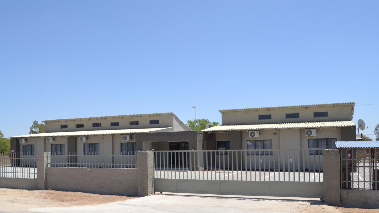 Phudzi Hotel Letlhakane Esterno foto